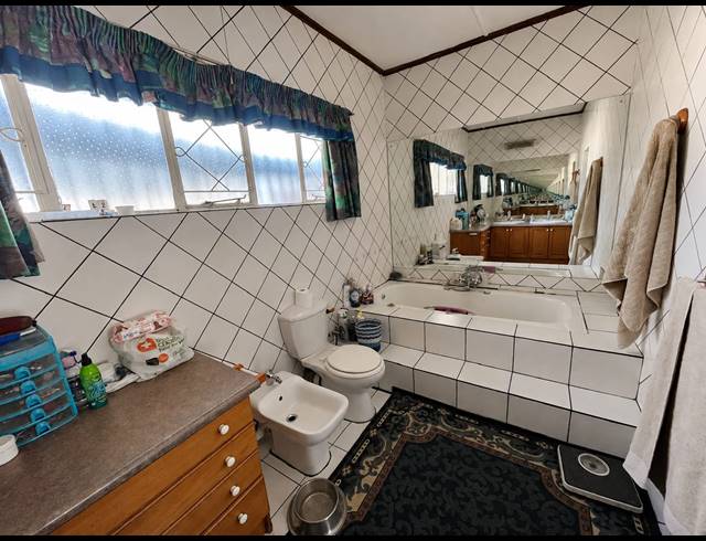 4 BEDROOM HOUSE FOR SALE IN MEYERTON CENTRAL